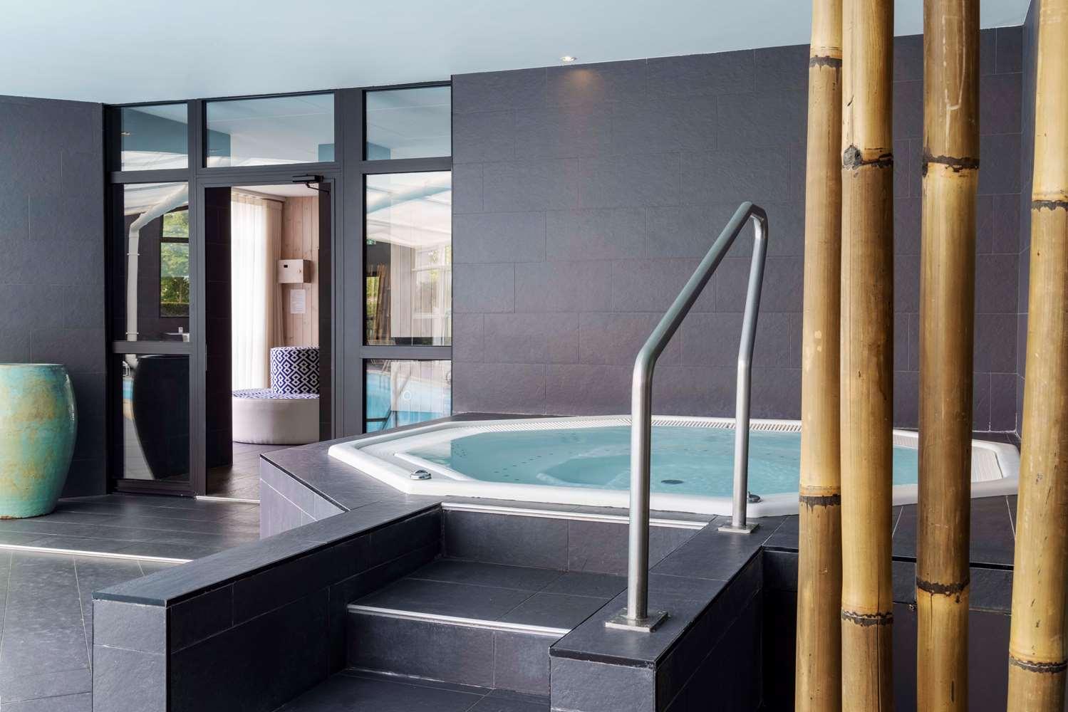 Best Western Plus Le Roi Arthur Hotel & Spa Ploërmel Zewnętrze zdjęcie