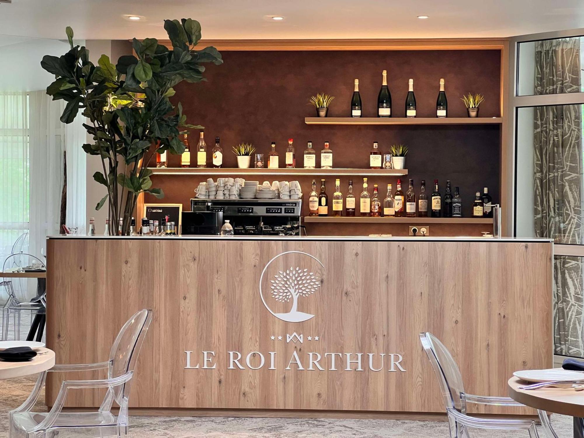 Best Western Plus Le Roi Arthur Hotel & Spa Ploërmel Zewnętrze zdjęcie