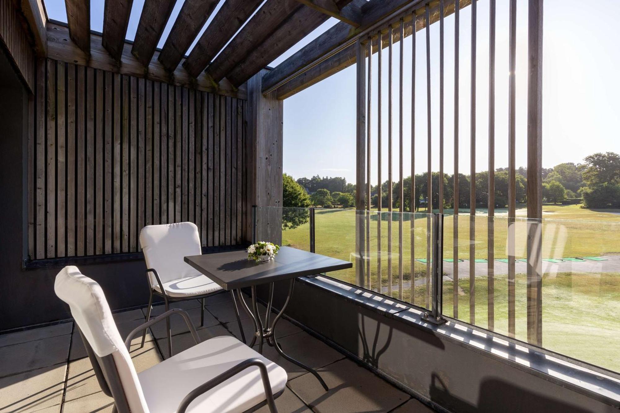 Best Western Plus Le Roi Arthur Hotel & Spa Ploërmel Zewnętrze zdjęcie